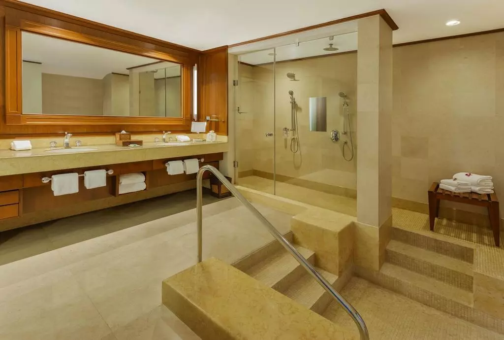 Hotel ITC Grand_shabavizparvaz_13.jpg